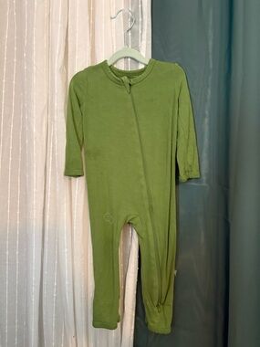 Kyte baby fern One-Piece Zippered Romper